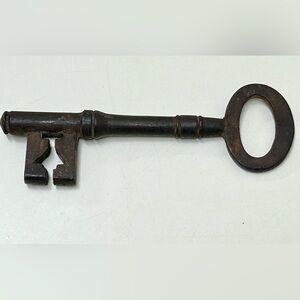 Vintage 1800s 19th Century Antique Solid Barrel Hand Wrought Iron Skeleton Key